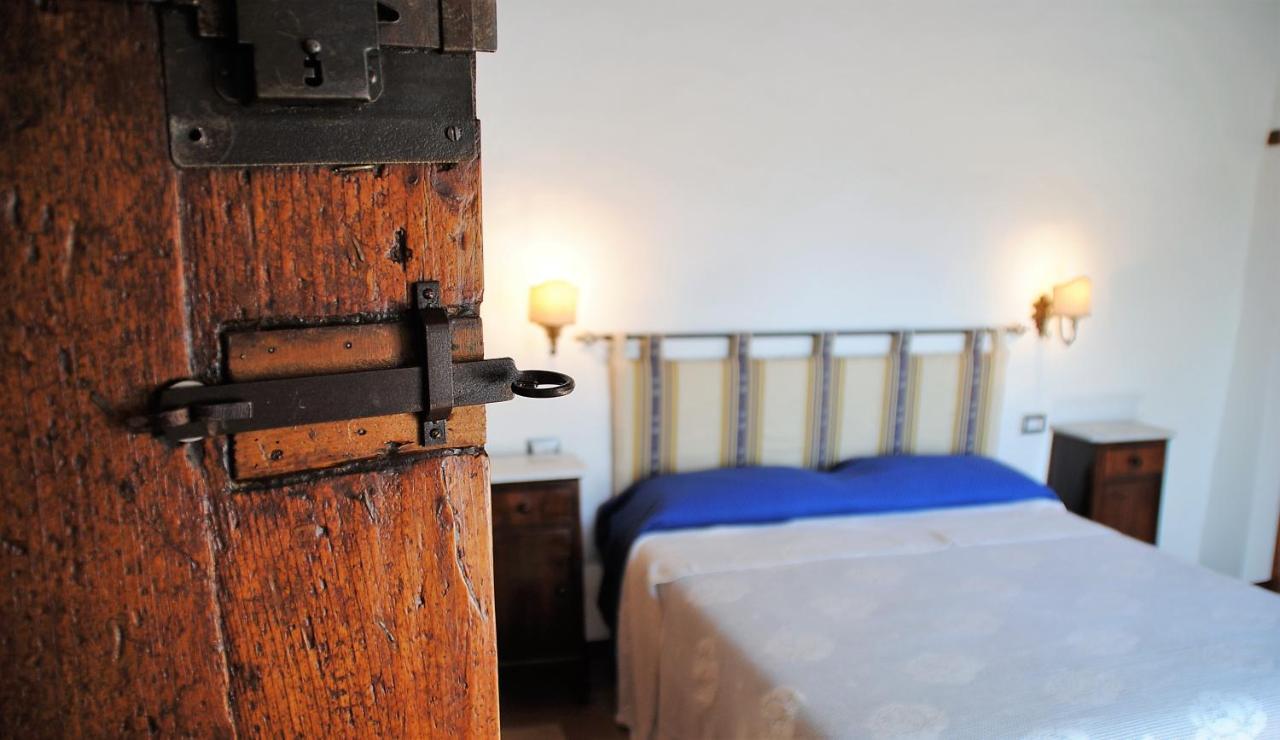 B&B Ponte La Pietra Gubbio Luaran gambar