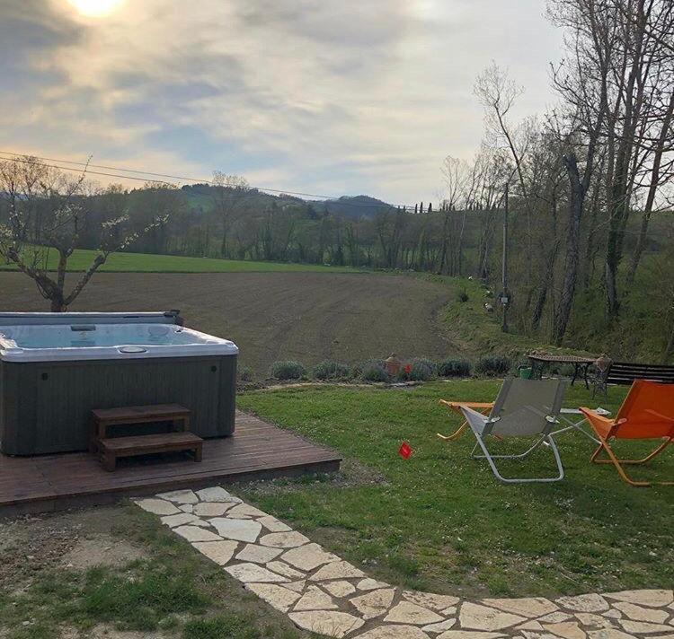 B&B Ponte La Pietra Gubbio Luaran gambar