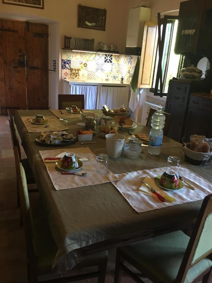 B&B Ponte La Pietra Gubbio Luaran gambar